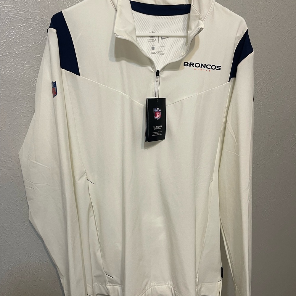 Nike White and Navy Men's Windbreaker